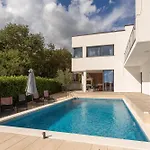 Villa Keke