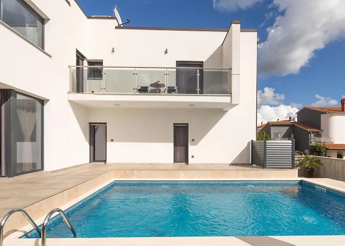 ヴィラ Keke ロヴィンスコ・セロ